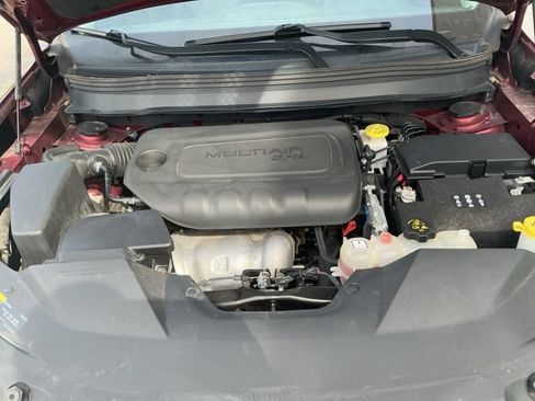 Used 2019 Jeep Cherokee Limited FWD image 27
