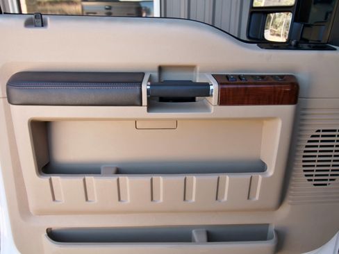 Used 2015 Ford F250 King Ranch w/ FX4 Off-Road Package image 19