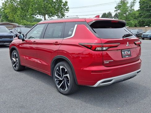Used 2023 Mitsubishi Outlander SEL FWD image 8