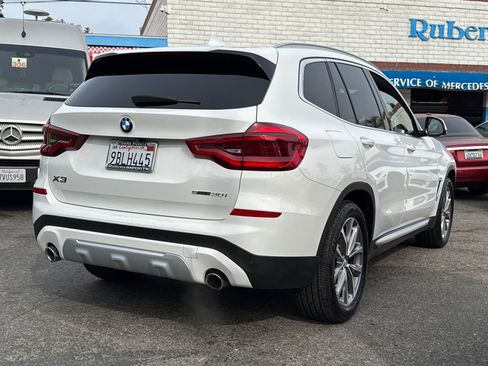 Used 2019 BMW X3 sDrive30i w/ Convenience Package image 9