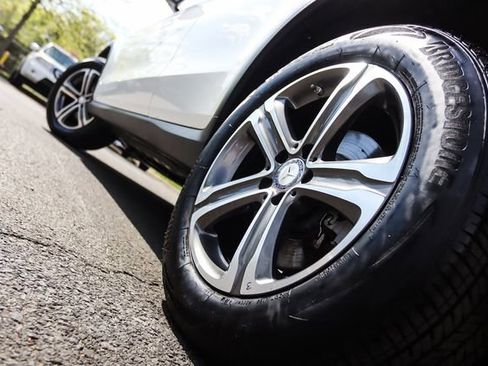 Used 2017 Mercedes-Benz GLC 300 4MATIC image 72