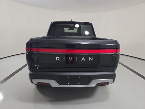 Used 2025 Rivian R1T Adventure AWD/4WD image 4