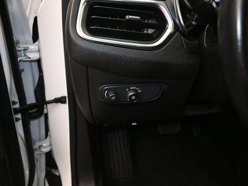 Used 2024 Chevrolet Equinox LT AWD/4WD image 12