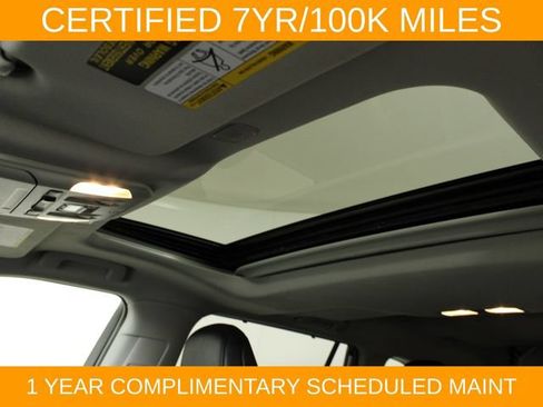 Used 2023 Toyota Highlander XLE AWD/4WD image 26