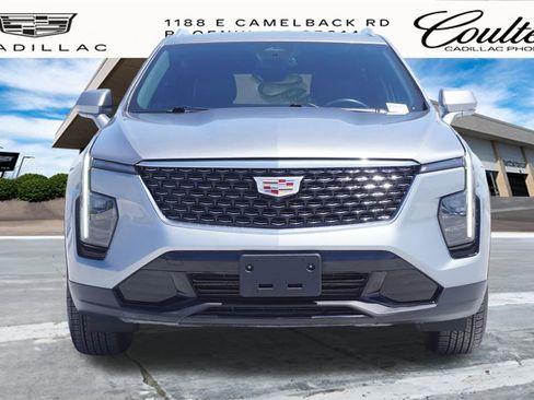 Used 2025 Cadillac XT4 Premium Luxury FWD image 5