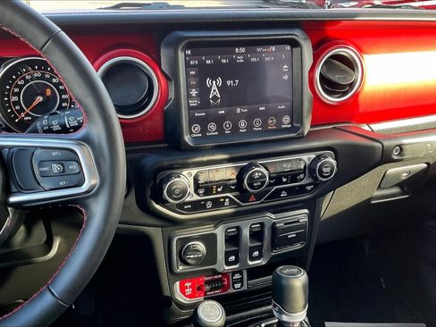 Used 2023 Jeep Wrangler Rubicon w/ Cold Weather Group image 6