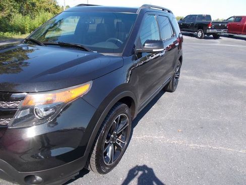 Used 2014 Ford Explorer Sport w/ Equipment Group 401A AWD/4WD image 8