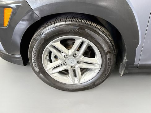 Used 2018 Hyundai Kona SE FWD image 37