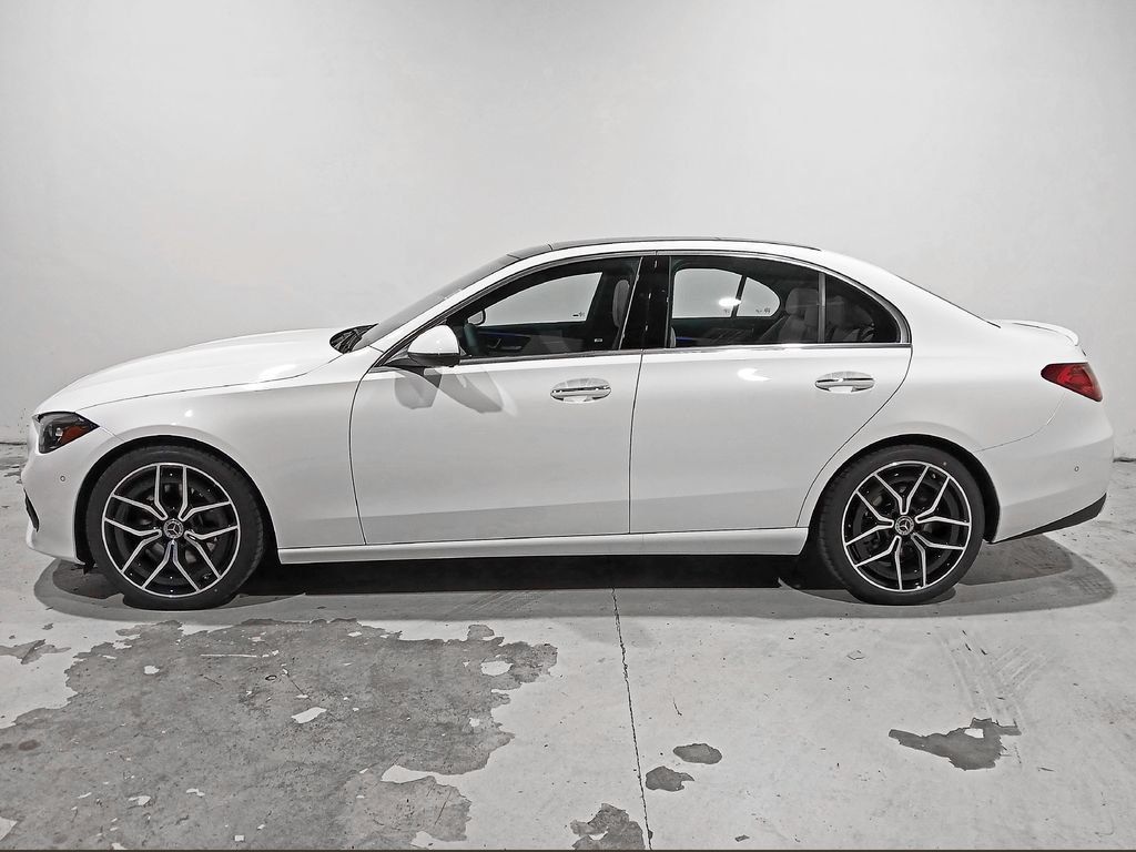Used 2026 Mercedes-Benz C 300 4MATIC Sedan image 4