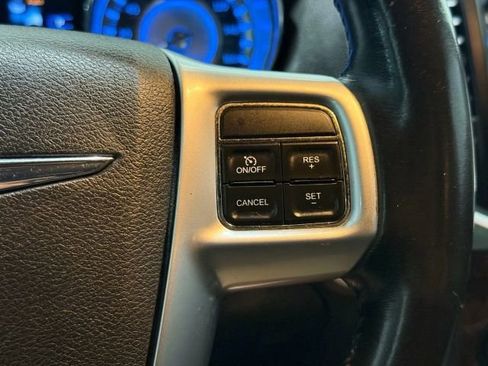 Used 2012 Chrysler 300 C image 15