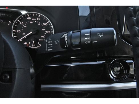 Certified 2025 Nissan Pathfinder SL w/ SL Premium Package FWD image 22