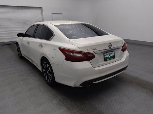 Used 2018 Nissan Altima 2.5 SV FWD image 5