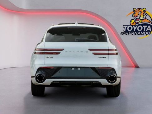 Used 2022 Genesis GV70 3.5T Sport w/ Sport Advanced Package AWD/4WD image 6