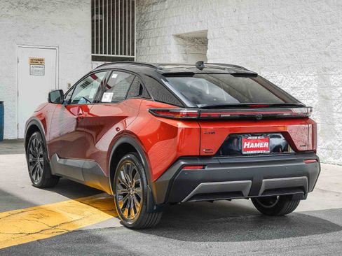 New 2026 Toyota C-HR AWD/4WD image 5