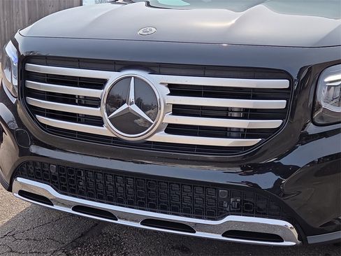 Certified 2026 Mercedes-Benz GLB 250 4MATIC image 10