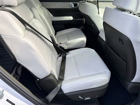 New 2025 Hyundai Santa Fe Calligraphy image 15