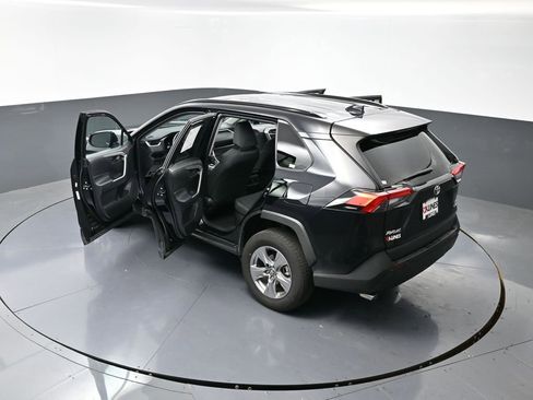 Used 2025 Toyota RAV4 LE image 58