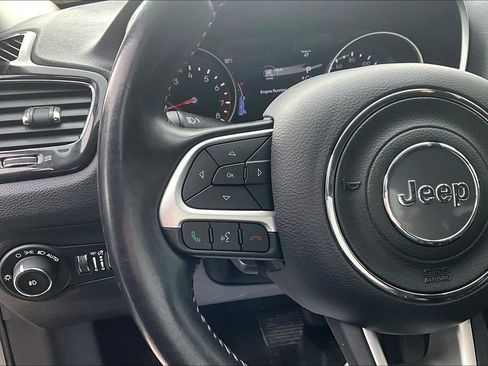 Used 2020 Jeep Compass Limited image 16