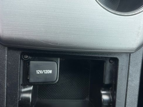 Used 2014 Toyota Camry SE FWD image 34