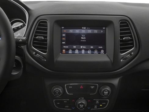 Used 2017 Jeep Compass Limited AWD/4WD image 7