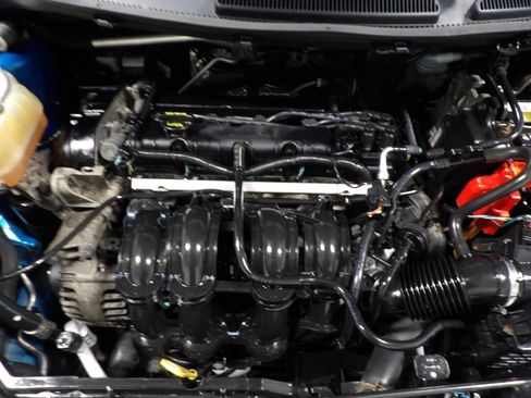 Used 2013 Ford Fiesta SE image 19