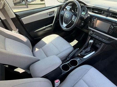 Used 2014 Toyota Corolla LE FWD image 9
