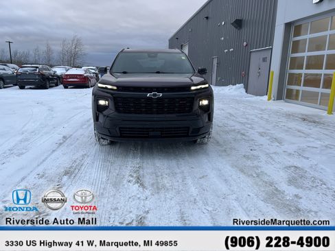 Used 2024 Chevrolet Traverse RS w/ LPO, Floor Liner Package image 2