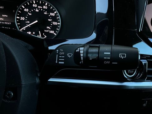 Used 2024 Nissan Pathfinder SV image 37