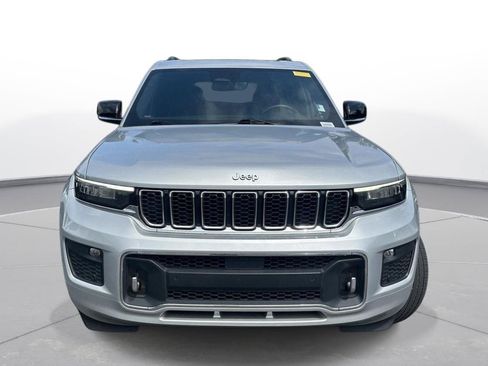 Used 2021 Jeep Grand Cherokee L Overland w/ Luxury Tech Group IV AWD/4WD image 3