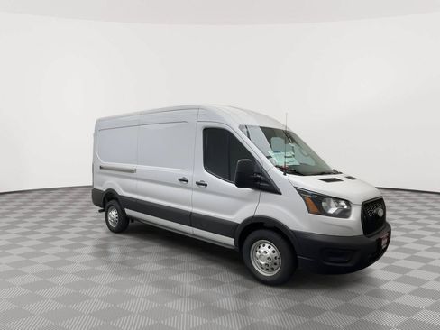 New 2026 Ford Transit 250 148 Medium Roof Extended AWD image 34