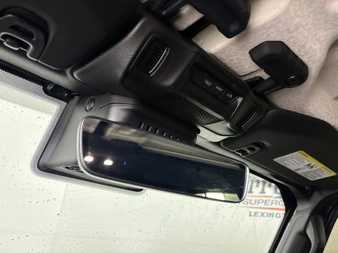 Used 2024 Jeep Gladiator Mojave w/ Technology Group AWD/4WD image 19