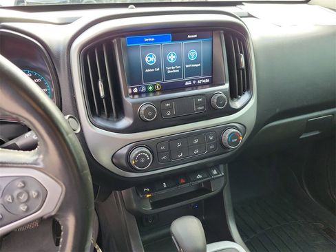 Used 2022 Chevrolet Colorado LT w/ Fleet Safety Package image 19