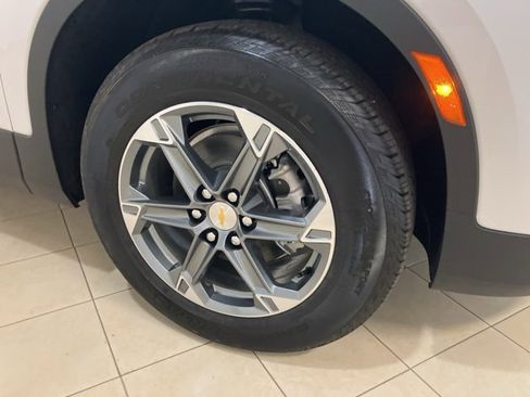 New 2025 Chevrolet Blazer LT w/ Driver Confidence Package image 31