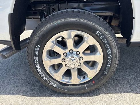 New 2026 RAM 2500 Laramie AWD/4WD image 8