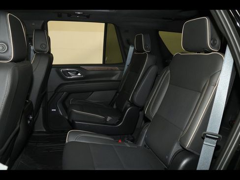 Used 2024 Chevrolet Tahoe Premier image 36