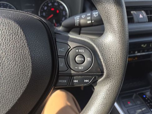 Used 2019 Toyota RAV4 LE w/ All Weather Liner Package image 18