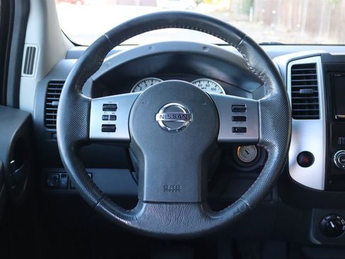 Used 2012 Nissan Xterra PRO-4X w/ Pro-4x Leather Pkg image 17