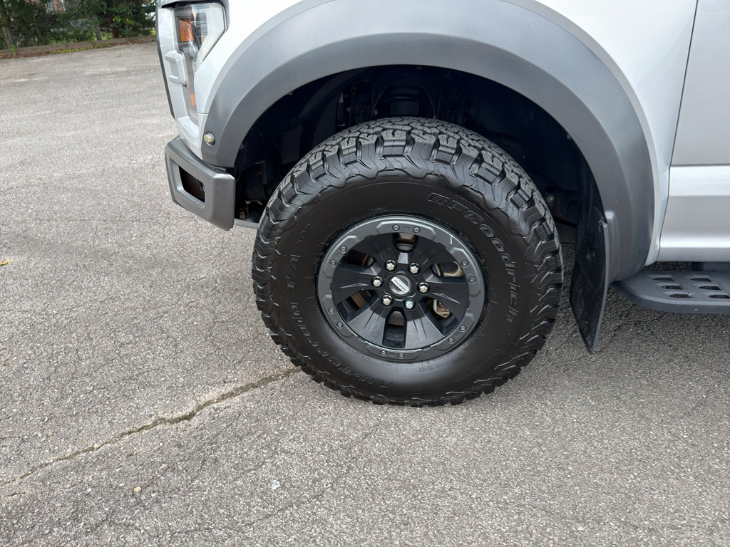 Used 2018 Ford F150 Raptor w/ Equipment Group 802A Luxury AWD/4WD image 31