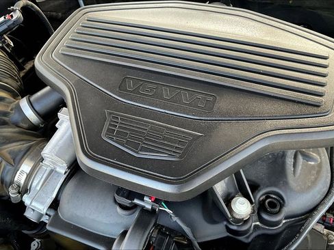 Used 2023 Cadillac XT6 Sport image 35