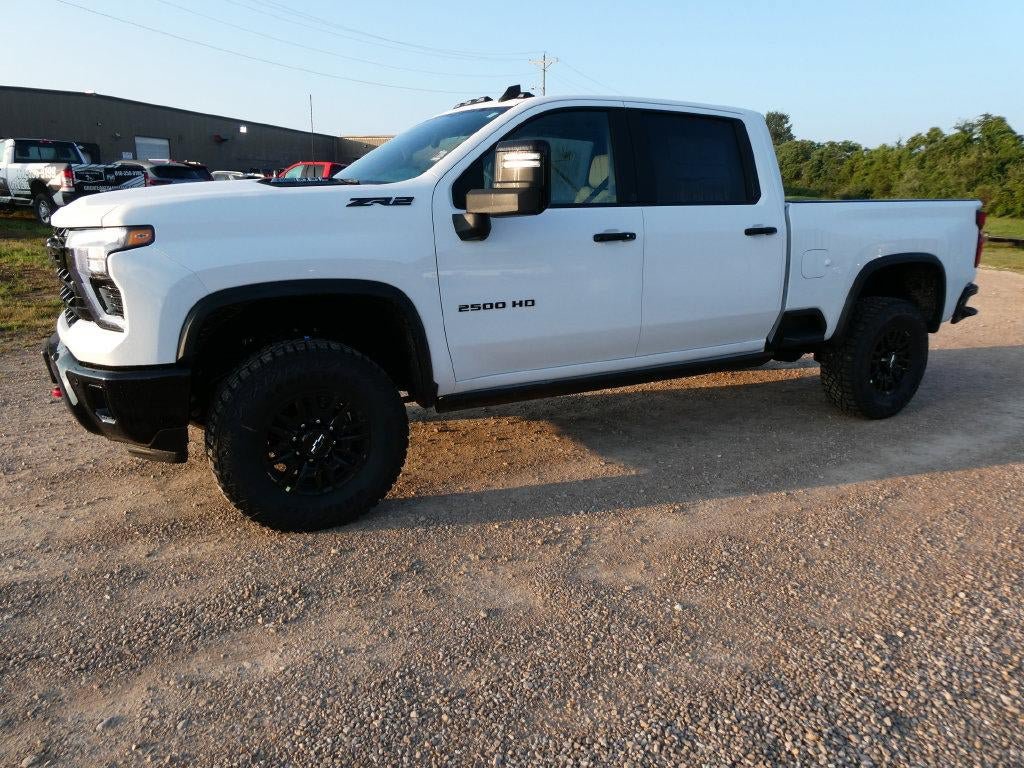 New 2026 Chevrolet Silverado 2500 ZR2 w/ LPO, Dark Essentials Package AWD/4WD image 8