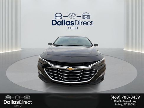 Used 2024 Chevrolet Malibu LT image 3