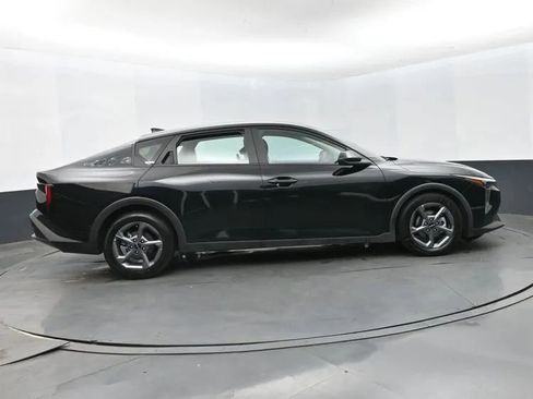 Used 2025 Kia K4 FWD image 4