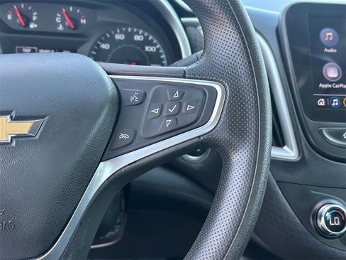 Used 2023 Chevrolet Malibu LT image 16
