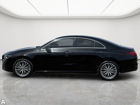 Used 2024 Mercedes-Benz CLA 250 image 3