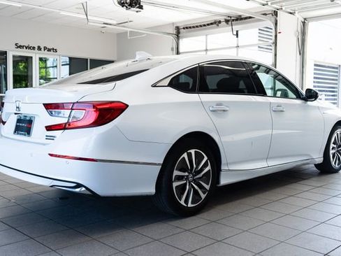 Used 2019 Honda Accord Touring image 6