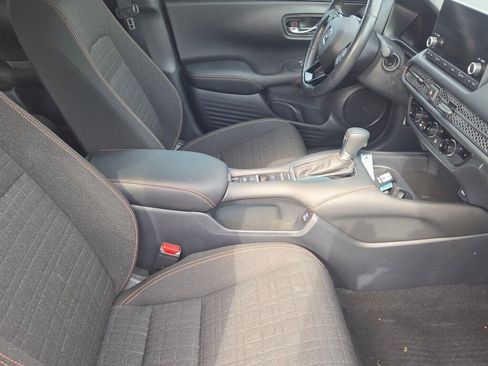 Used 2023 Honda HR-V Sport image 6