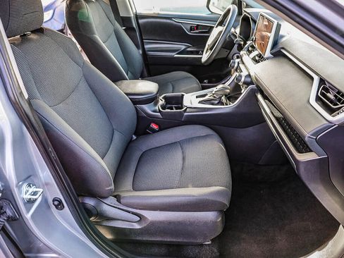 Used 2024 Toyota RAV4 LE image 7