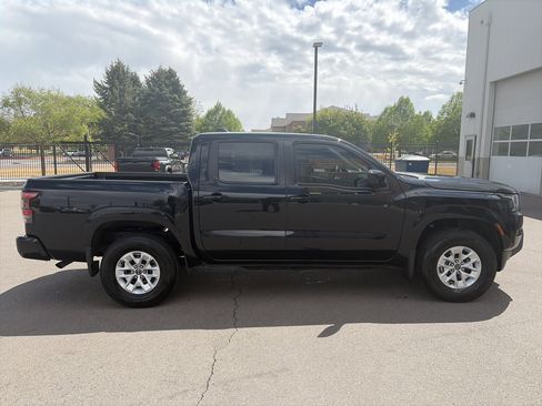 Used 2024 Nissan Frontier SV w/ Technology Package AWD/4WD image 5