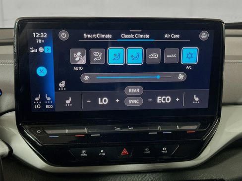 Used 2023 Volkswagen ID.4 Pro S Plus image 23