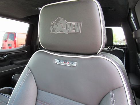 Certified 2024 GMC Sierra 1500 AT4X w/ AT4X AEV Edition image 13